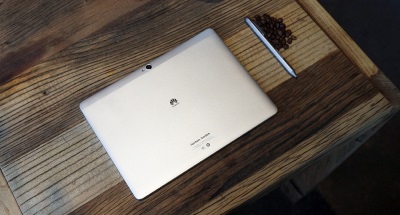 华为发布揽阅M2平板新品   配指纹识别售价2288元起