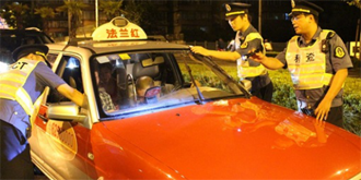 专车平台处境尴尬，交通整治中再获高额罚单