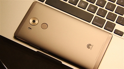 华为Mate 9配置曝光：安卓7.0系统+麒麟960处理器