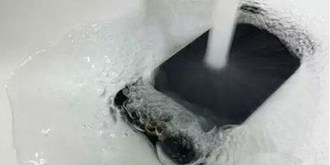 不再落后于同行！苹果获新专利，iPhone手机可在水下拍照