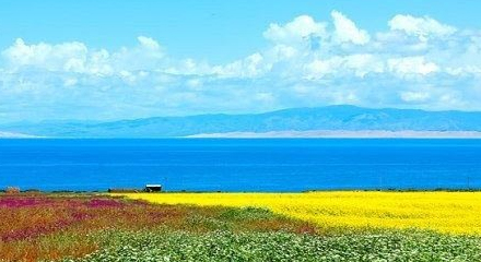 航拍：青海湖美景
