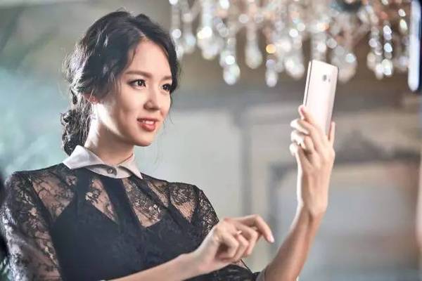 国行版三星Note 7今日发布，VR直播成亮点