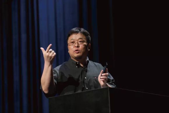 一锤一个苹果，锤子T3真机曝光十分惊人