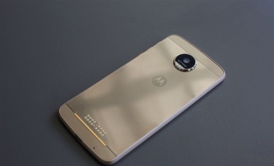 Moto Z Play大爆发  变身夜视仪拍照神器