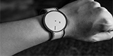 只能和iPhone相连！索尼FES Watch U智能手表太傲娇