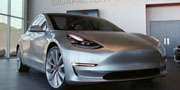 特斯拉提供Autopilot硬件免费安装 但解锁至少需8000美元