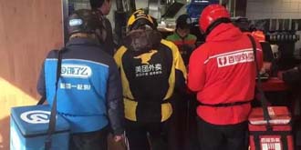 最后一公里共享经济面临服务人员素质问题，美团骑手偷盗百度外卖