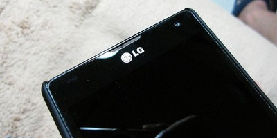 LG V系列新机渲染图曝光 可拆卸电池+塑料机身