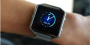 Fitbit收购Pebble之后：这次又要超越Apple Watch？