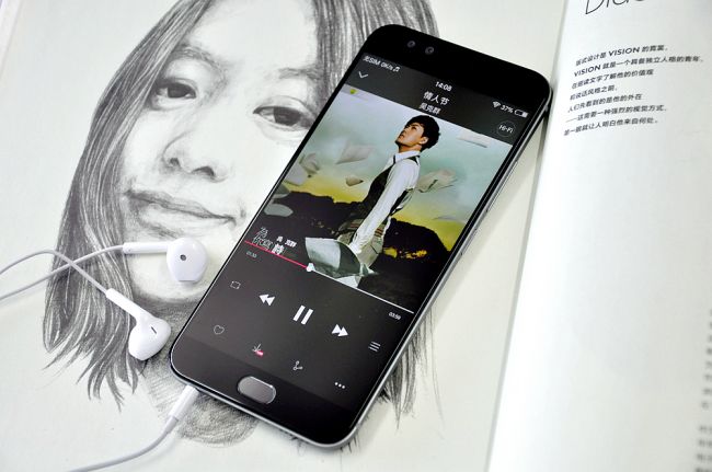 深邃情人节之礼：vivo X9Plus星空灰赏析