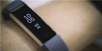 第一季度业绩远超预期，Fitbit股价大涨10%