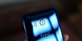 继屏幕瑕疵之后，HTC U11屏幕现全球首碎