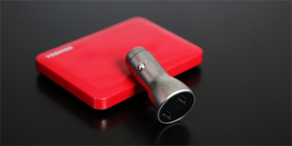 公牛数显车载USB充电器体验：不仅充电很溜，还能防汽车抛锚？