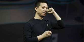 高下立见：自媒体造谣软银200亿美元投资乐视 刘强东发文力挺贾跃亭
