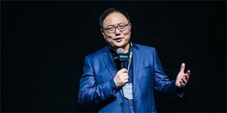 罗振宇回应上市传闻：还是初创公司，用户产品为第一位