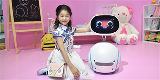 华硕发布首款智能机器人，Zenbo Qrobot小布面向大陆市场正式发售！