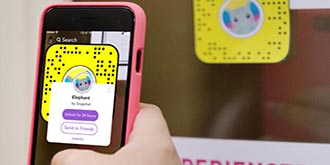 Snapchat发布AR开发者工具Lens Studio，可实现虚拟3D交互！