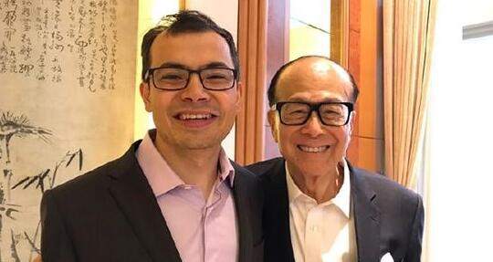 李嘉诚难怪才退休，竟是为了布局人工智能！
