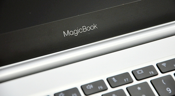触屏版荣耀MagicBook锐龙来袭 价格依旧很感人