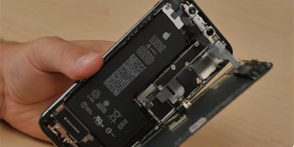 实锤！iPhone XS电池果然比上一代iPhone X容量缩水