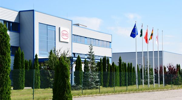 从名不见经传到行业翘楚，比亚迪在欧洲到底经历了什么