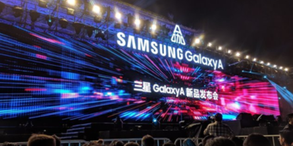 三星 Galaxy A6S/A9S正式发布：时尚渐变活力四摄，1799元起售