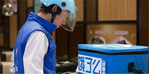 快递、外卖骑手交通违法频繁 上海警方约谈“两快”企业