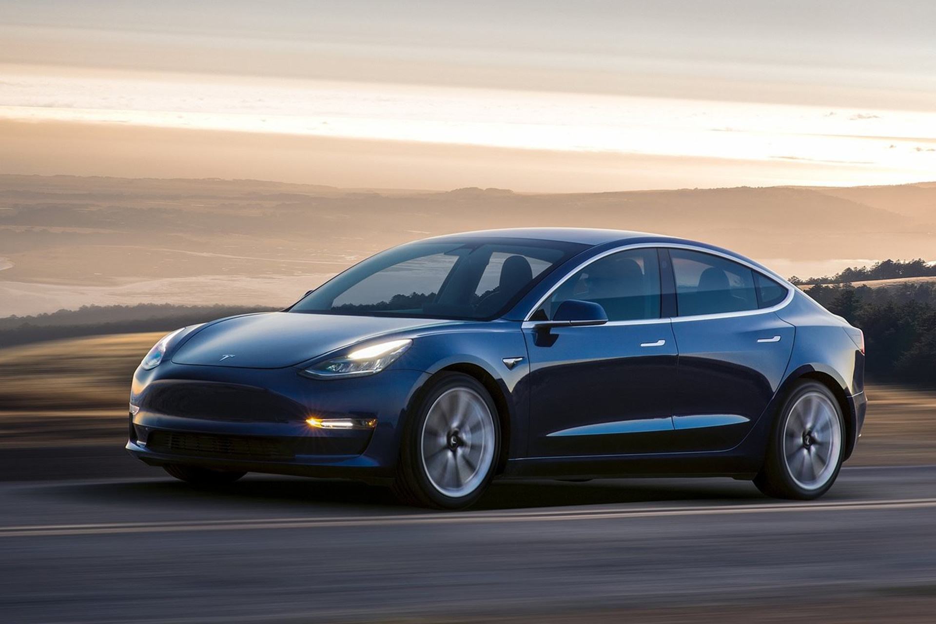 特斯拉Model 3 Autopilot限免至3月底，然而……