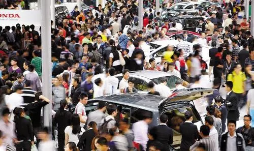 4.29【报纸稿件】2019第十一届西安五一车展明日开幕823