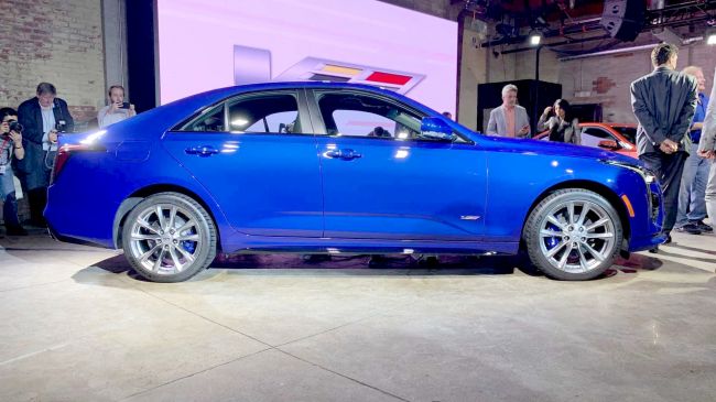 autohomecar__ChsEf1zwdO6AQ7epAAnHZmLQj98831