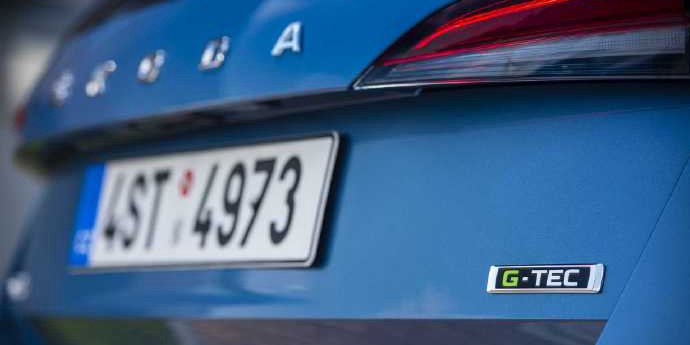 油气混动车？斯柯达发布Scala G-Tec官图