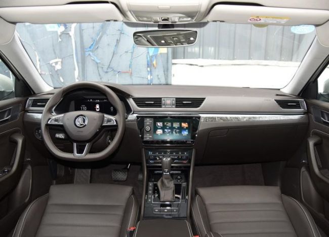 744x0_1_autohomecar__ChsEkV0sJ2GAR_h3AAednHYLBFo937