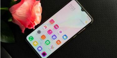 小米CC美圖定制版評測：合二為一風(fēng)格鮮明的自拍神器