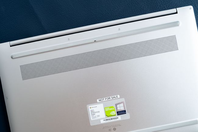 Max全面屏搭配极致性能——荣耀MagicBook Pro实力详测(图18)