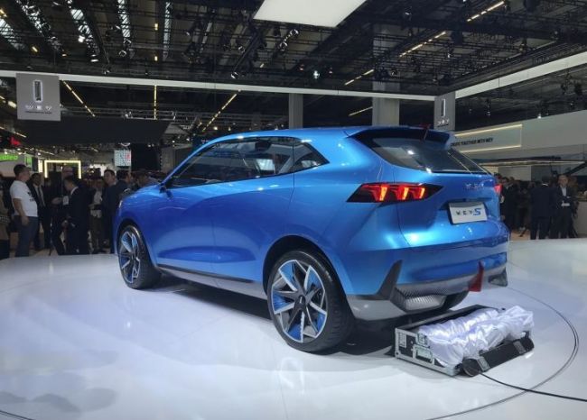 744x0_1_autohomecar__ChcCR1136j6AX1_8AA9hGDESD3Y158