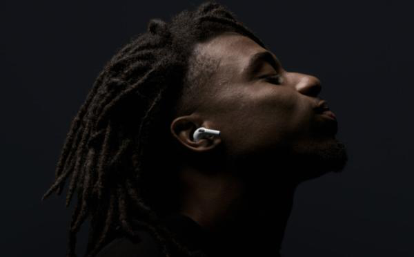 别再说苹果不接地气，苹果或在考虑廉价版耳机AirPods Lite