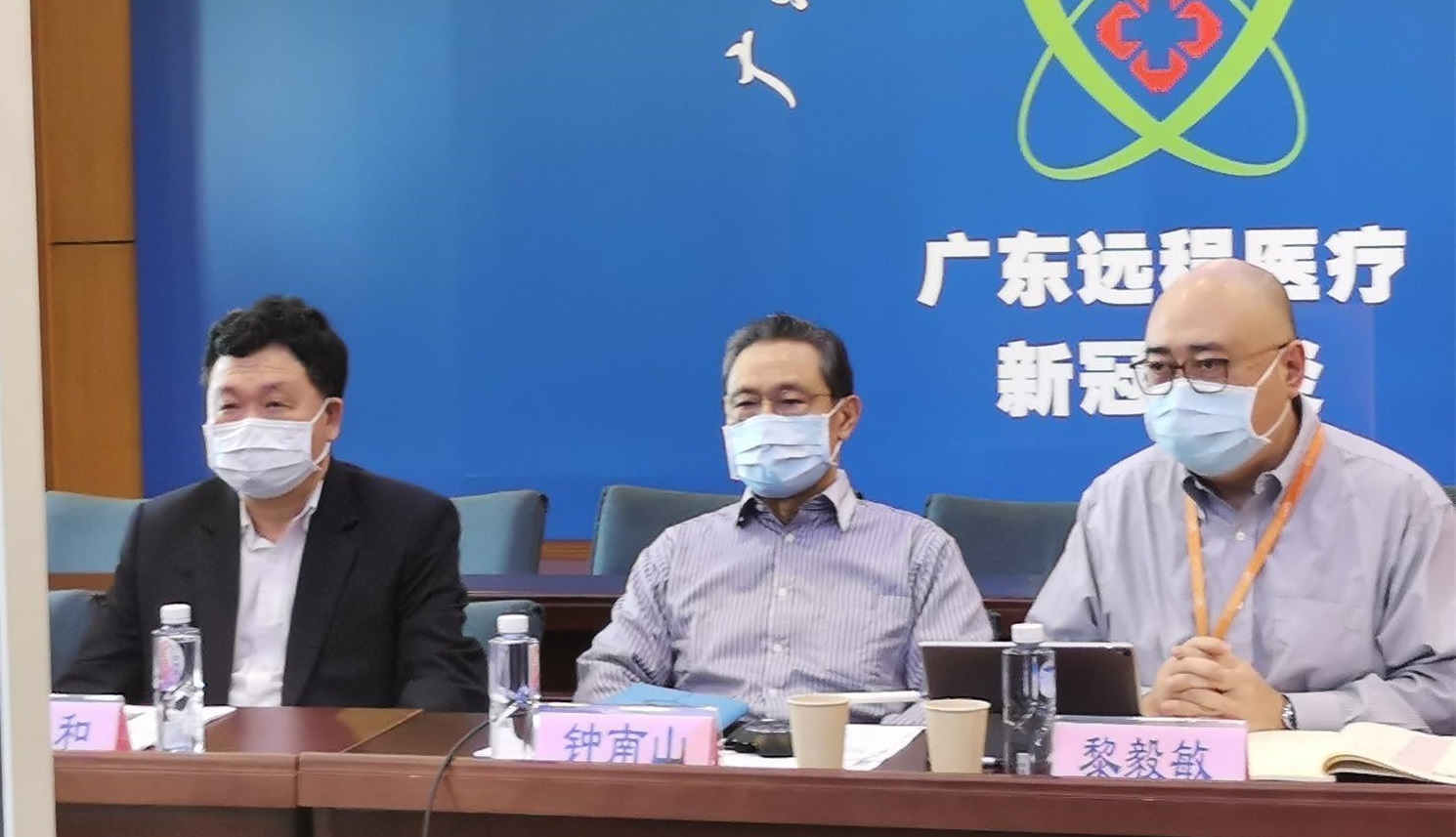 钟南山最新发言引争议：到现在我们还没有把流感患者和新冠肺炎患者分开？