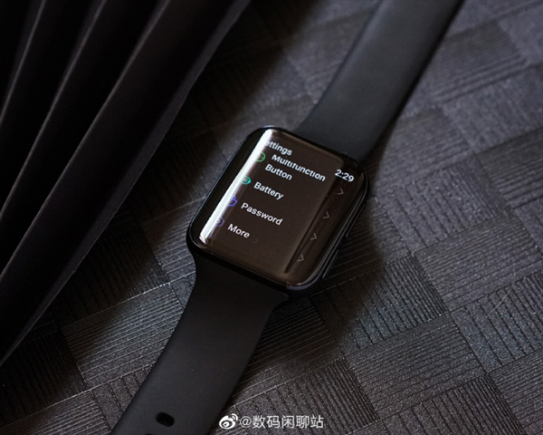 OPPO首款智能手表实拍照片曝光，网友吐槽模仿小米