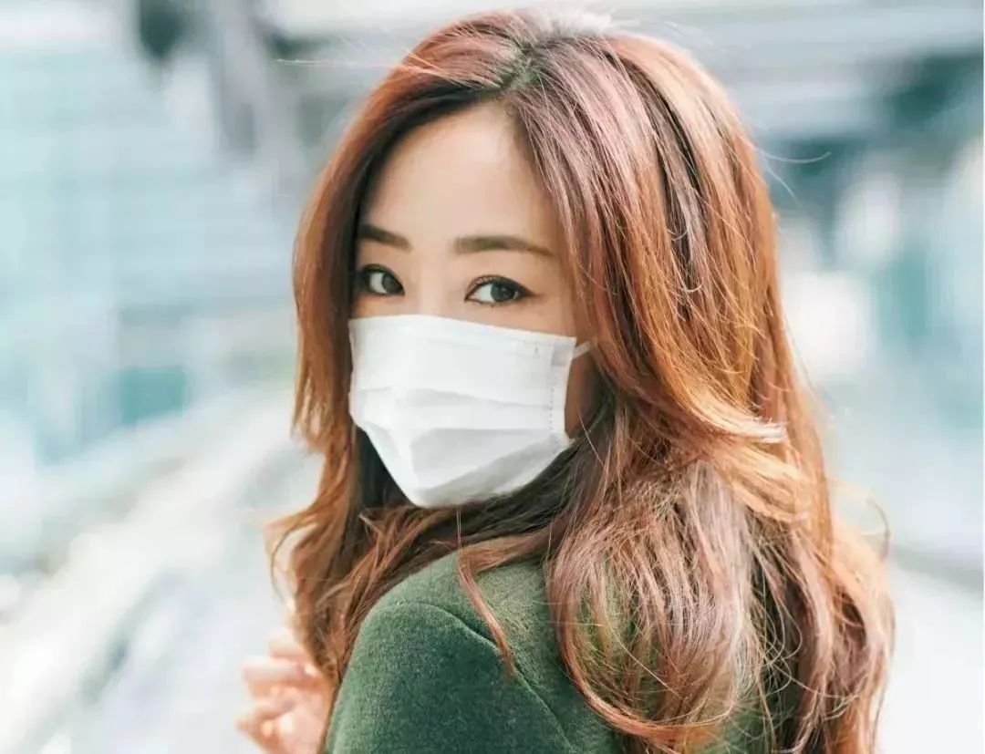 口罩真假难辨惹人愁，专家教你一招秒辨质量