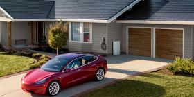 特斯拉推出第二代太阳能充电屋顶  不过你少说得有个别墅