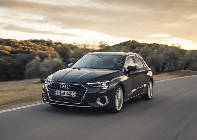 744x0_1_autohomecar__ChsEnV6CmV2ADNUrAAWkyc0aJ0M051