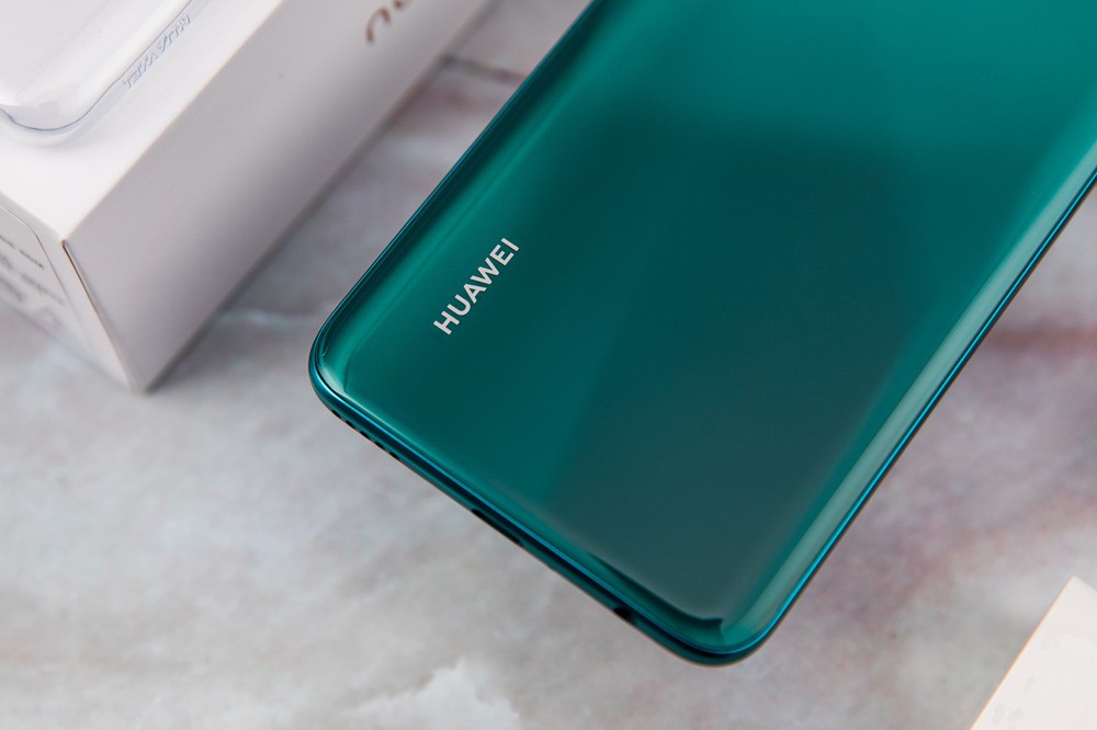 一见倾心 华为nova7 SE 5G手机整机评测