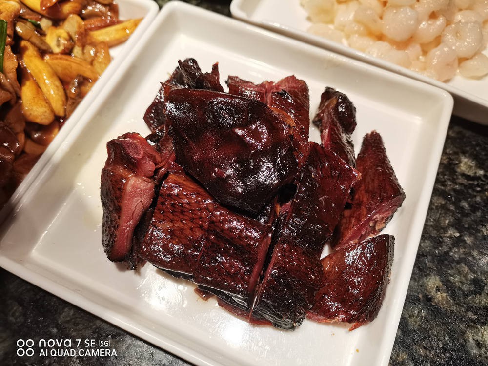 一见倾心 华为nova7 SE 5G手机整机评测