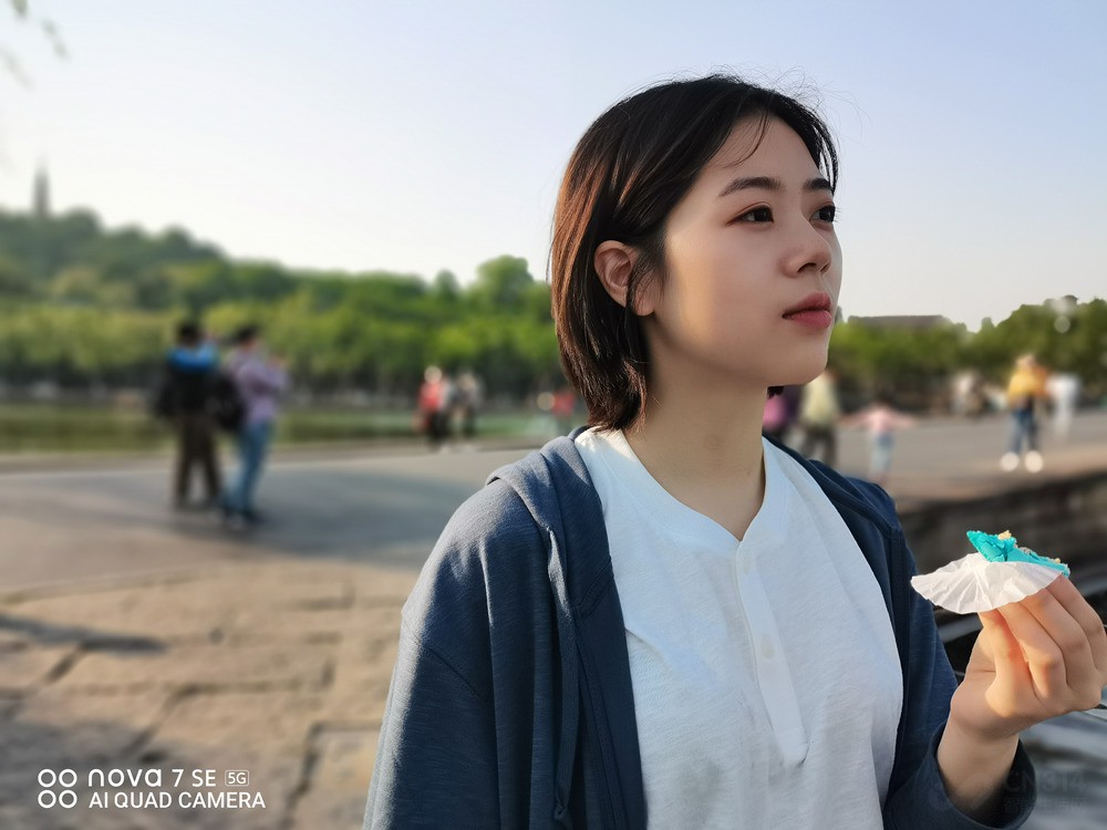 一见倾心 华为nova7 SE 5G手机整机评测