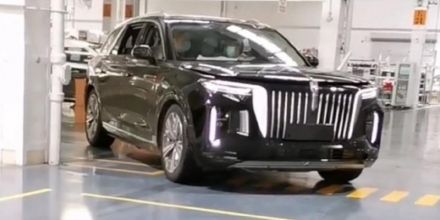 红旗大型纯电SUV E115曝光，外观十分霸气