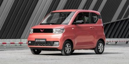 老年代步车杀手，宏光MINI EV预售2.98万