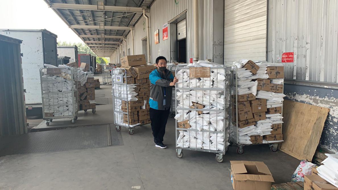 时效保障，温暖交付，苏宁物流助阵当当书香节单日揽单超6万
