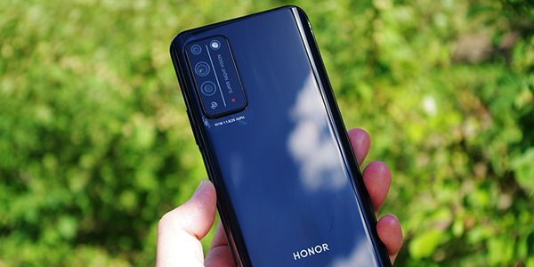 荣耀X10评测体验：同价位5G手机，难觅出其右者！