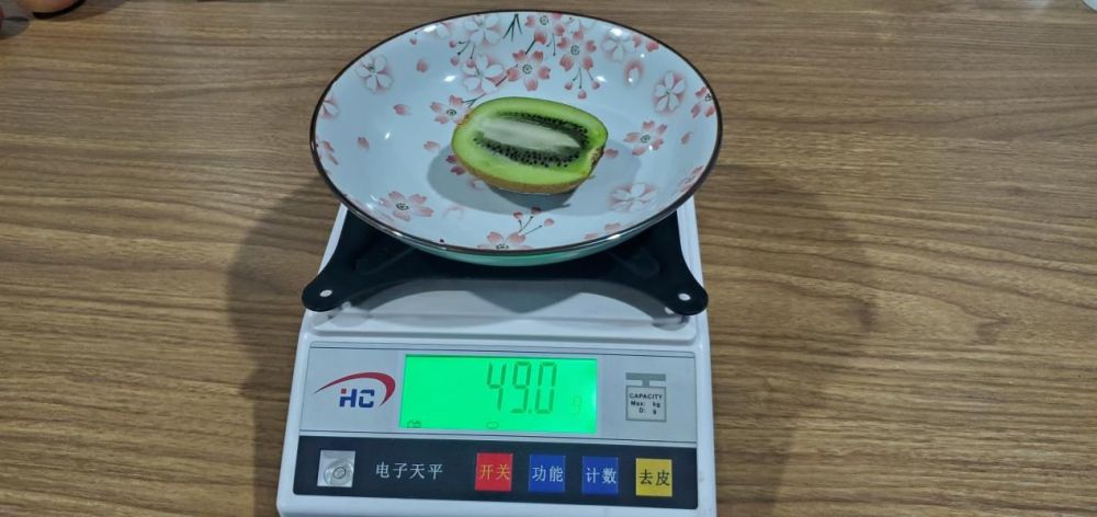 用冰箱实测猕猴桃的失水表现 结果真意外