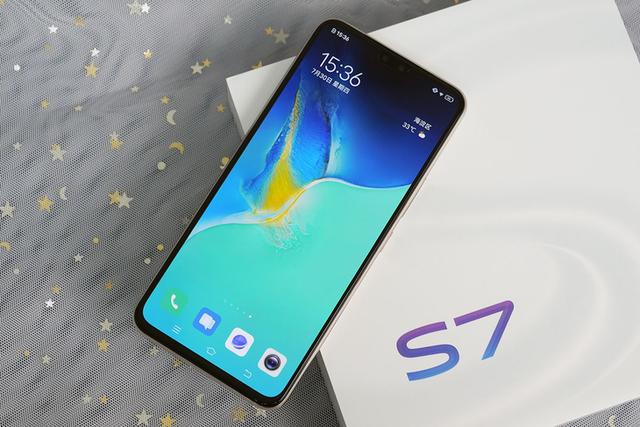 vivo S7携手蔡徐坤开启超S自拍夏令营：教你轻松拍出完美自拍照